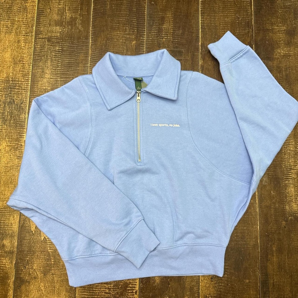 Universal Threads Women's Leisure Studio Quarter Zip crop Pullover Sweatshirt